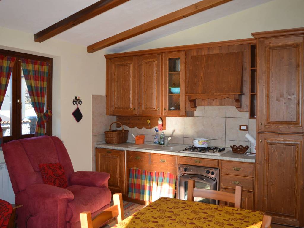 Appartamento a Roburent in Via Tetti, 16 - Foto 2