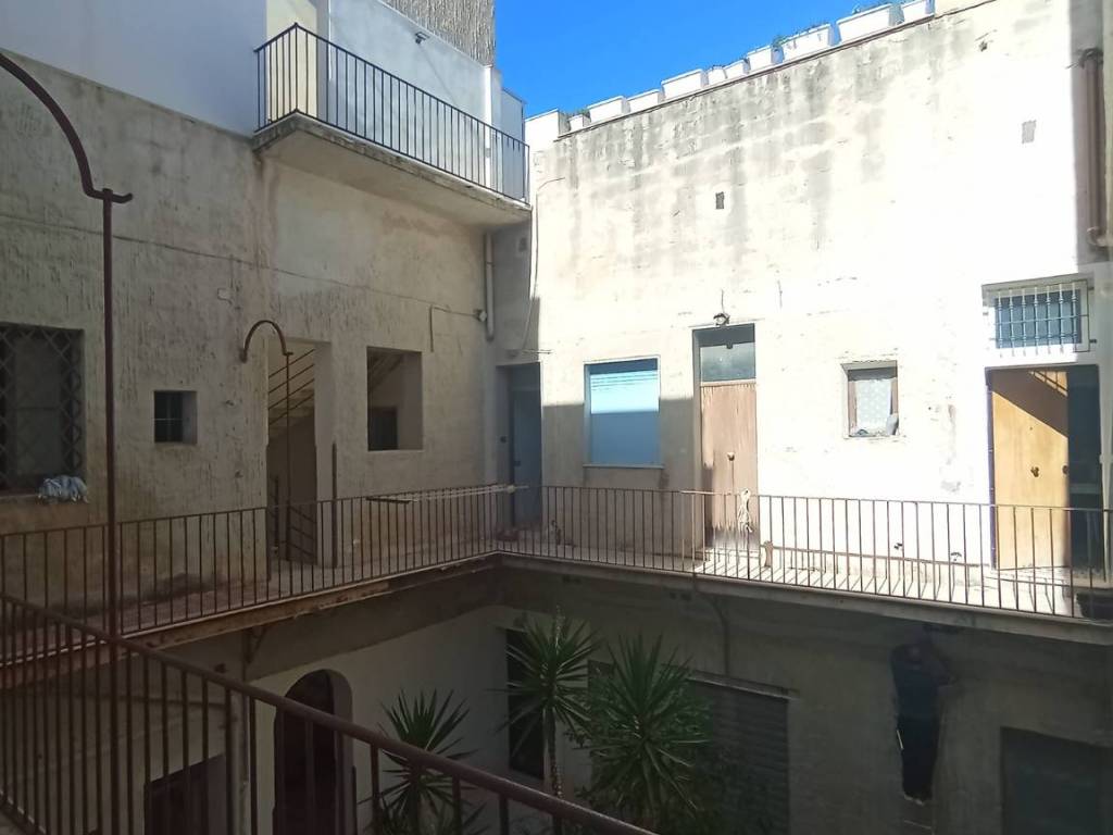 Appartamento a Trapani in Via Giovanni Battista Fardella - Foto 2