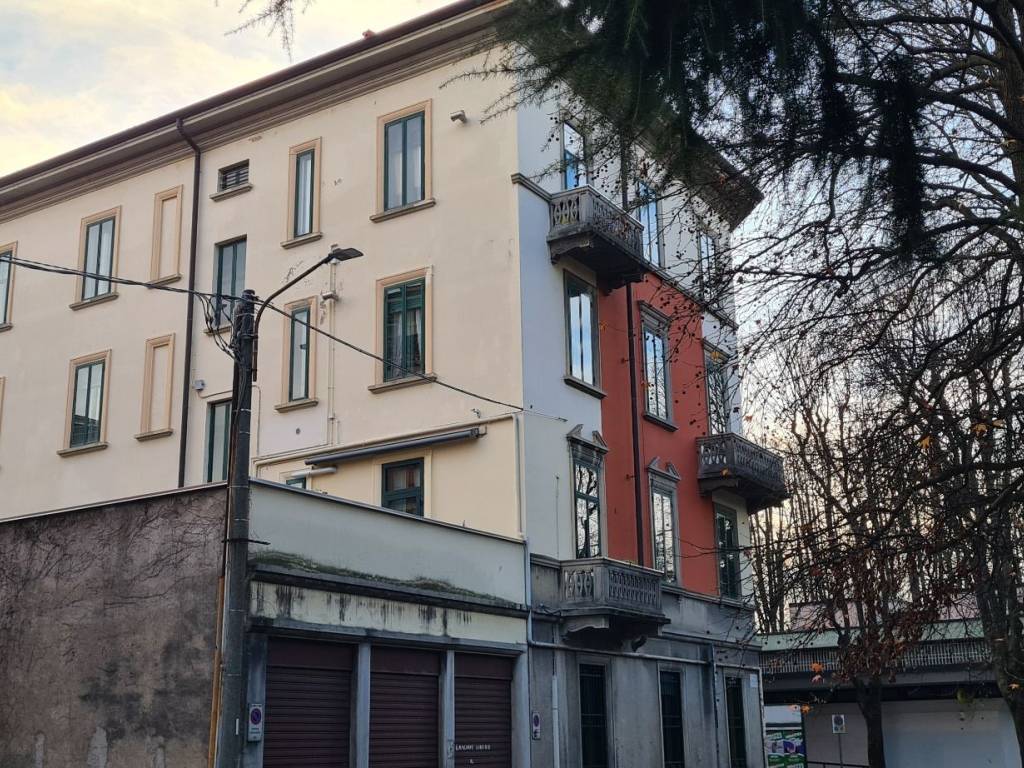 Appartamento a Saronno in Via Alessandro Manzoni - Foto 3