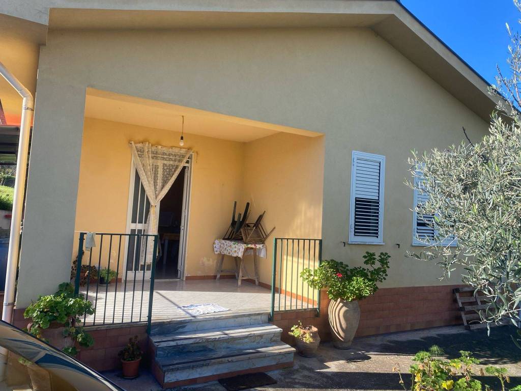 Villa a Castelbuono in Contrada Panarello - Foto 2