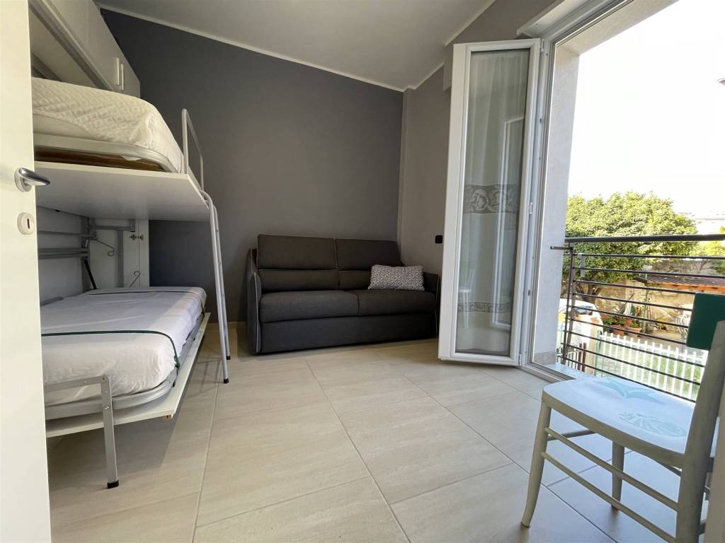 Appartamento a Spotorno in Via Verdi - Foto 4