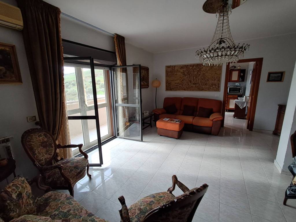 Appartamento a Catanzaro in Viale dei Conti Falluc - Foto 4