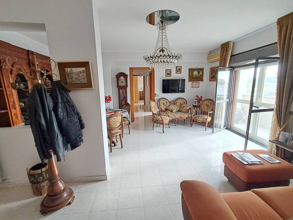 Appartamento a Catanzaro in Viale dei Conti Falluc - Foto 5