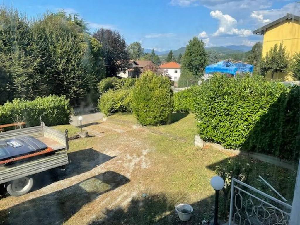 Villa a Castelletto sopra ticino in Via Aronco S.N.C. - Foto 4