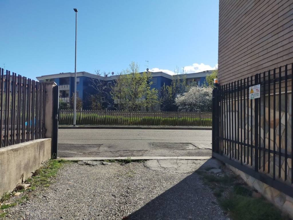 Box / garage a Novara in Via Arturo dell'Oro, 24 - Foto 4