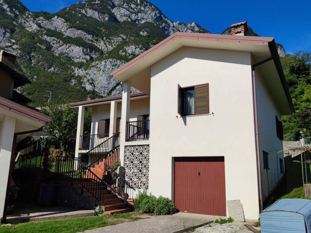 Casa indipendente a Venzone in Via Monte San Simeone, 12 - Foto 2