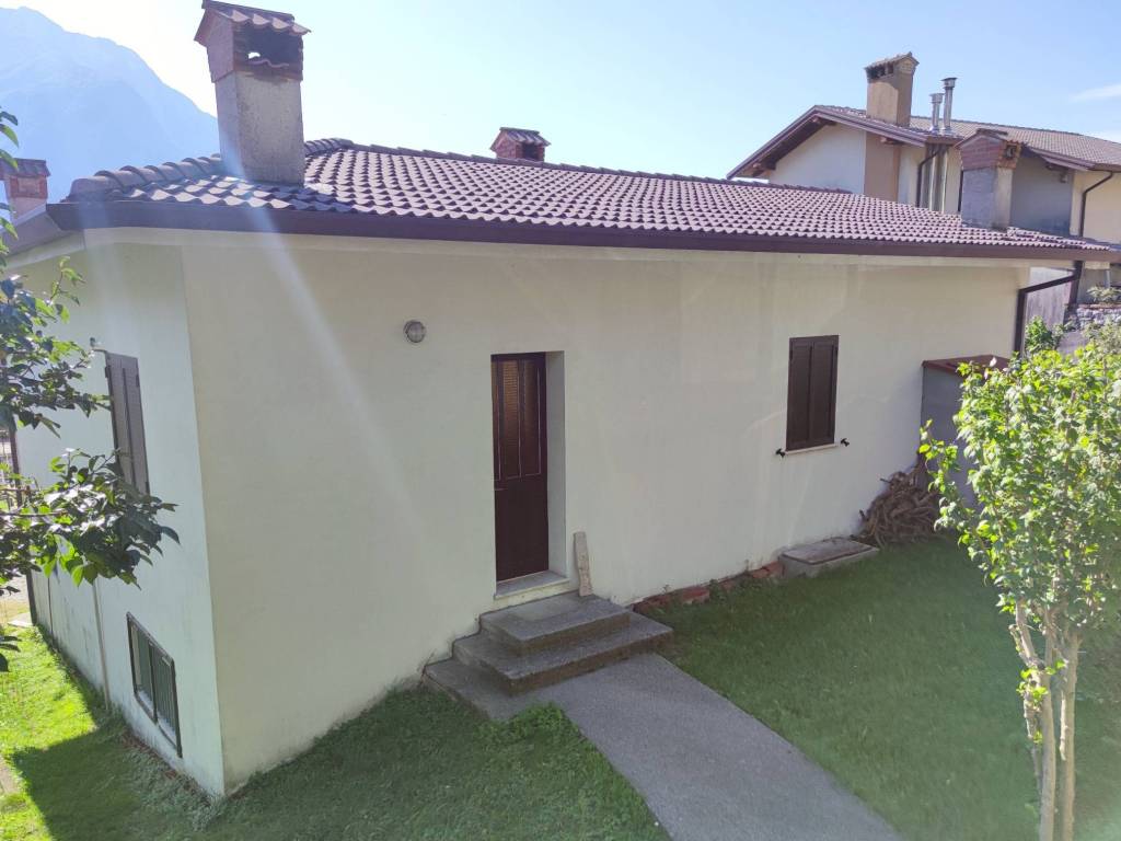 Casa indipendente a Venzone in Via Monte San Simeone, 12 - Foto 3