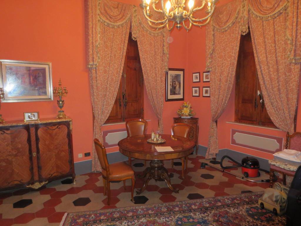 Villa a Monsummano terme in Piazza Giuseppe Giusti, 55 - Foto 4