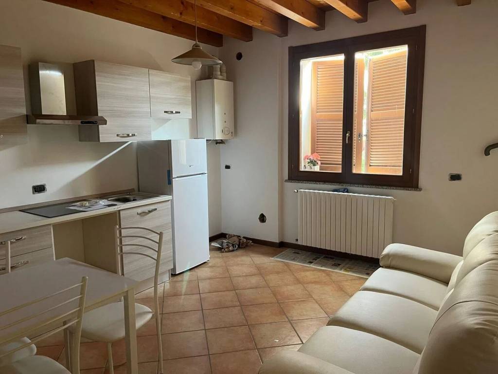 Appartamento a Casalbuttano ed uniti in Cesare Battisti, 8 - Foto 3