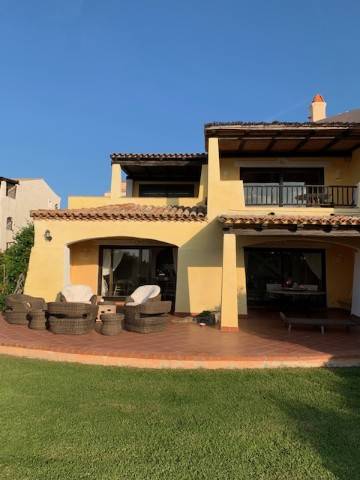 Casa indipendente a Arzachena in Via del Faro - Foto 5