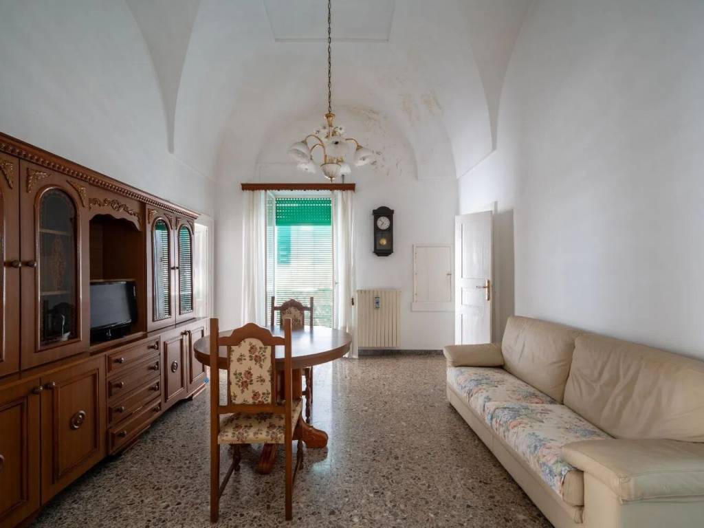 Palazzo / stabile a Ostuni in Via Dante Alighieri - Foto 2