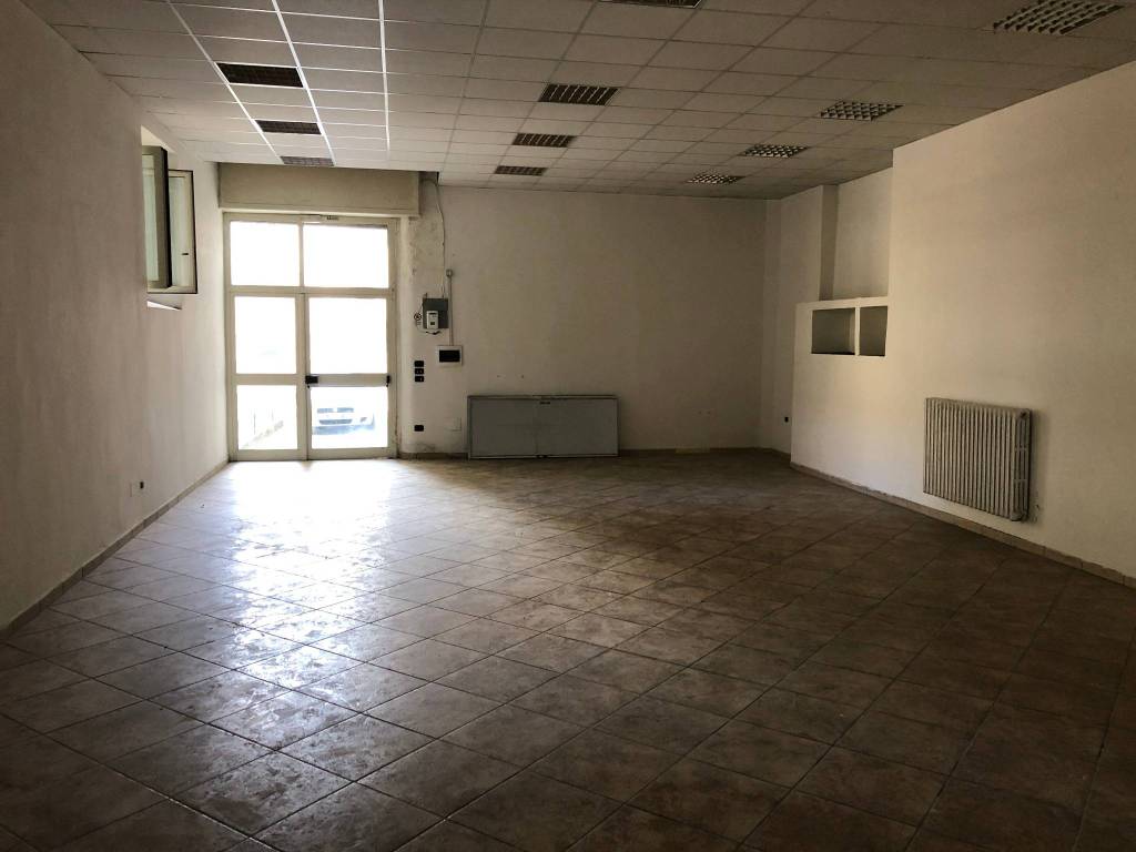 Immobile a Avellino in Piazza Giuseppe Garibaldi - Foto 3