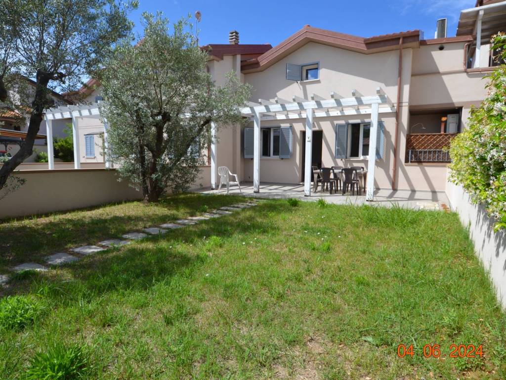 Villetta a schiera a San vincenzo in Strada di San Bartolo - Foto 4