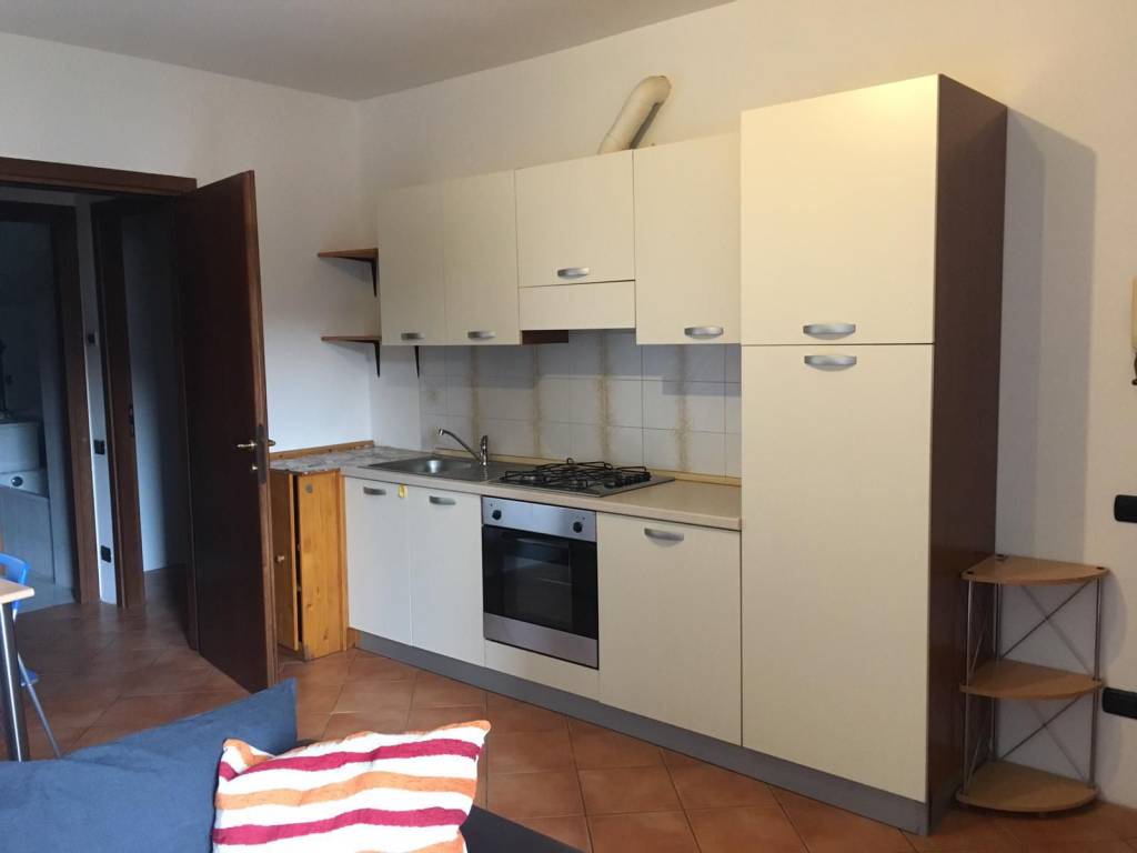 Appartamento a Oleggio in Via Roma, 21 - Foto 2