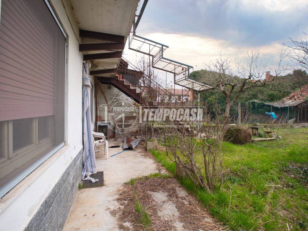 Villa a Tornaco in Via Gallarati - Foto 3