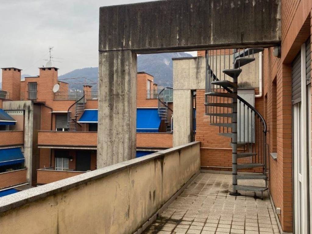 Attico / mansarda a Garlate in Via Statale, 1081 - Foto 4