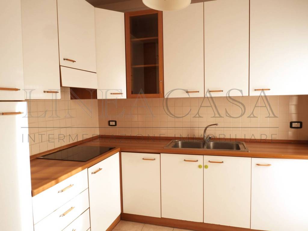 Appartamento a Azzano san paolo in Via della Pace - Foto 2