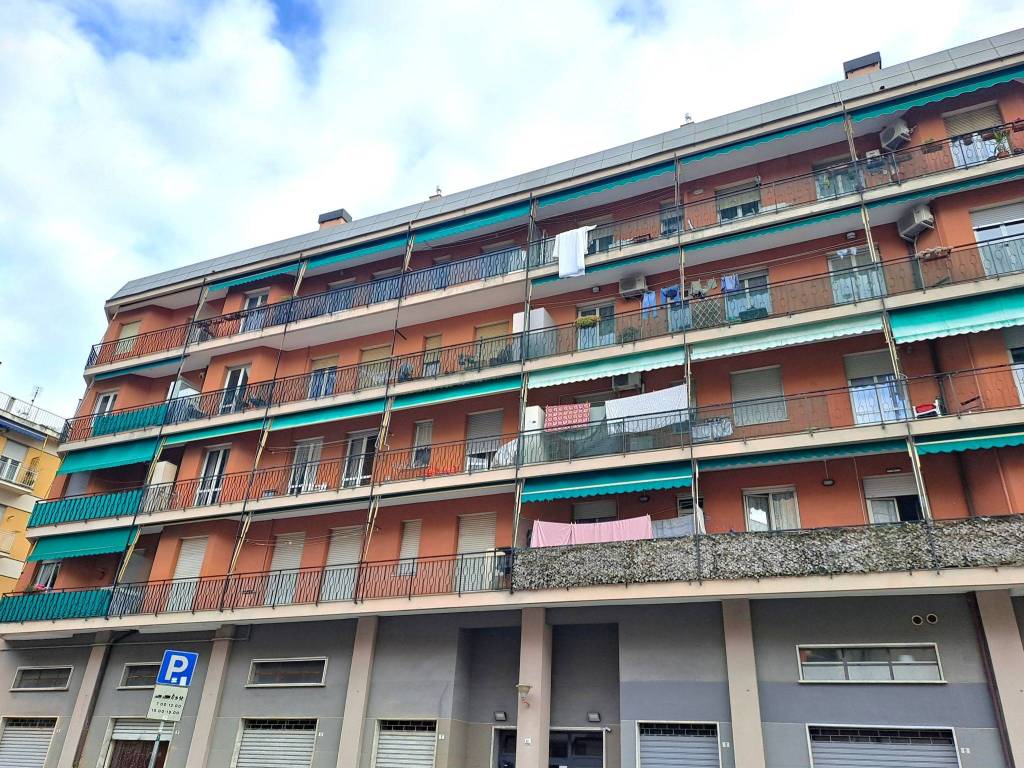 Appartamento a Genova in Via del Commercio, 11 - Foto 2