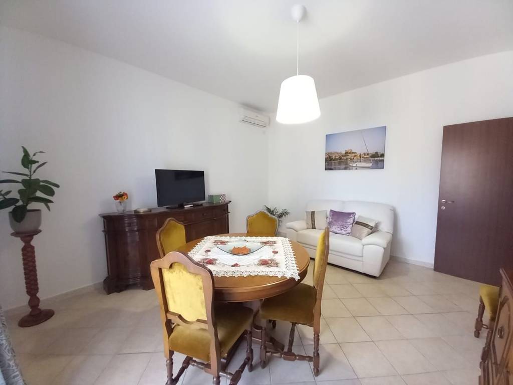 Appartamento a Capodimonte in Via Roma - Foto 2