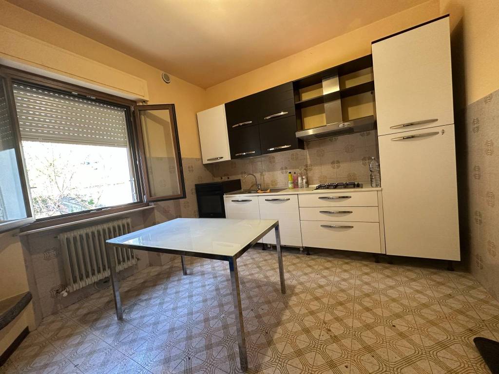 Appartamento a Tolentino in Via Fratelli Cervi - Foto 2