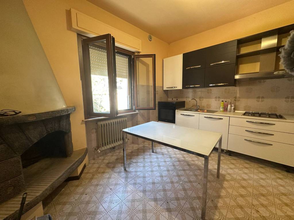 Appartamento a Tolentino in Via Fratelli Cervi - Foto 4