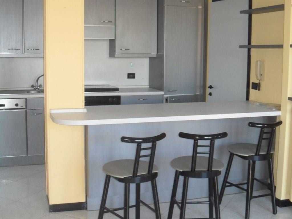 Appartamento a Asti in Via Michelangelo Buonarroti - Foto 5