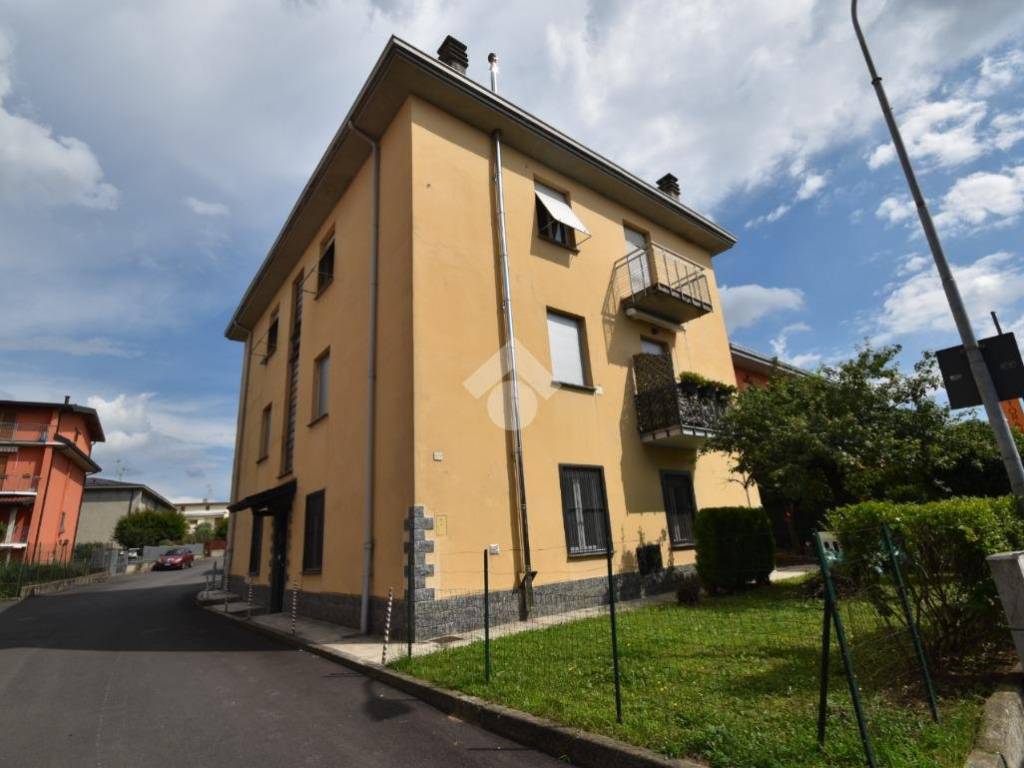 Appartamento a Cantù in Via Francesco Baracca, 59 - Foto 5