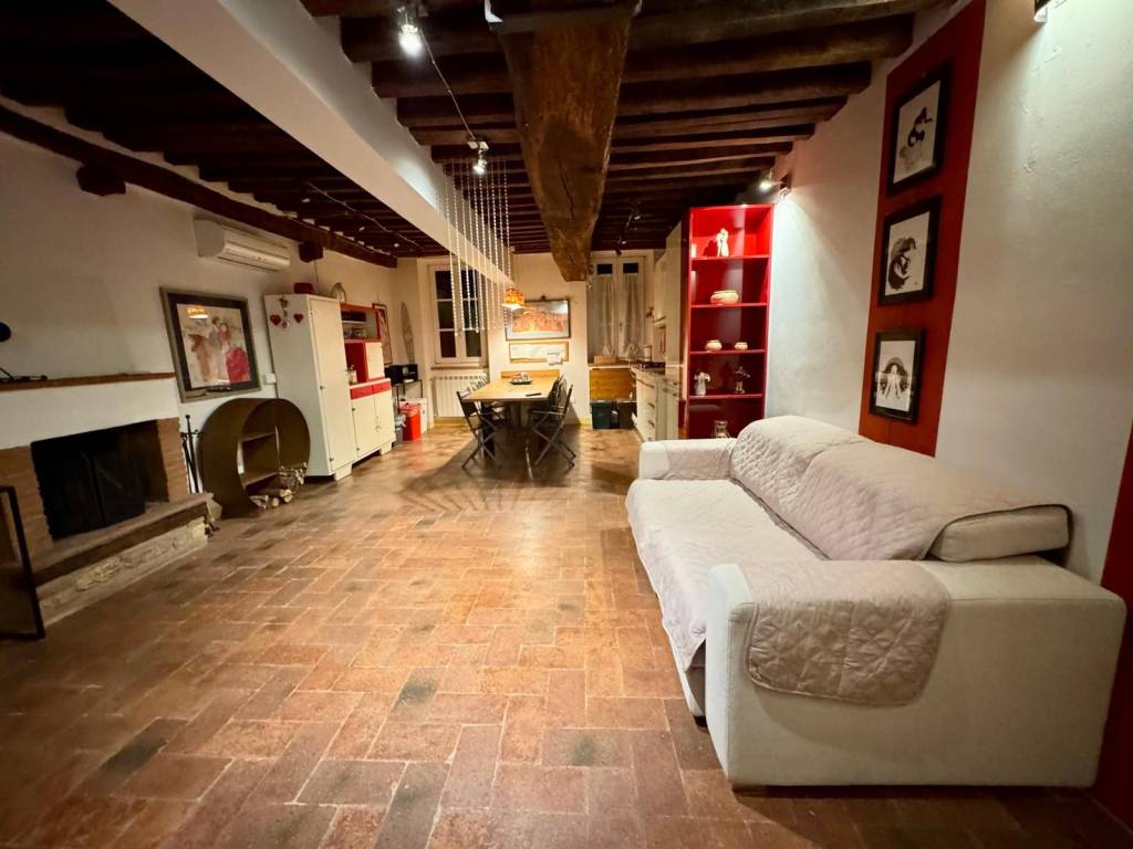 Casa indipendente a Lucca in Via Sarzanese - Foto 3