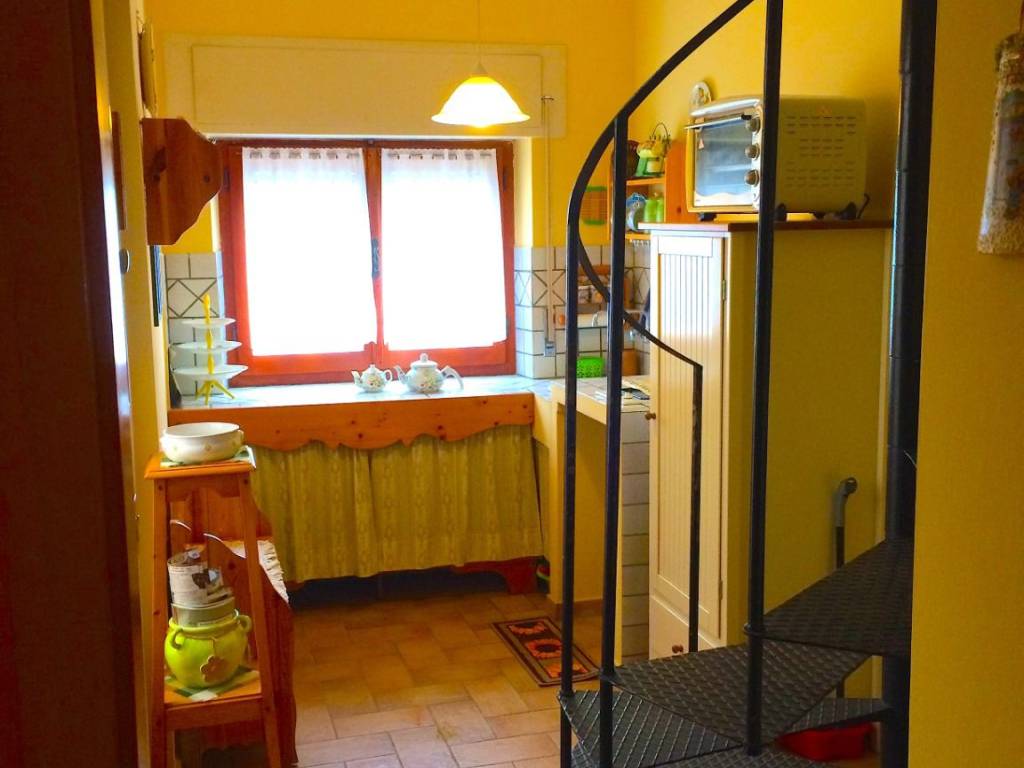 Casa indipendente a Sorano in Strada Provinciale Montevitozzo - Foto 4