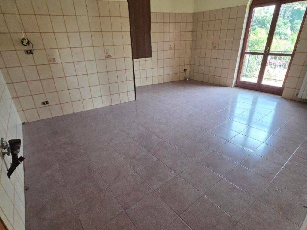 Appartamento a Catanzaro in Via Smaldone Traversa a - Foto 4