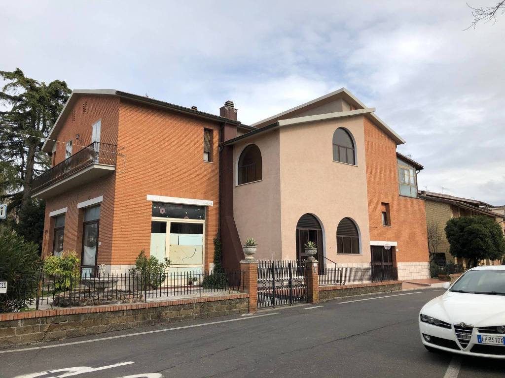 Attico / mansarda a Pitigliano in Via Bognomini - Foto 2