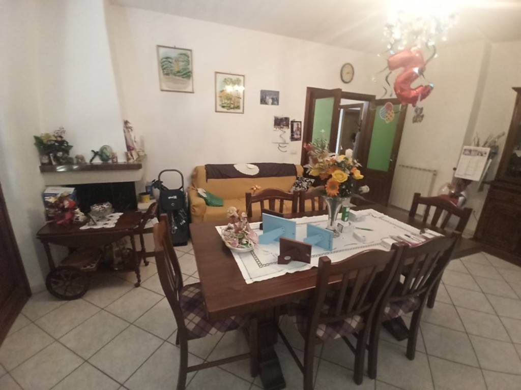 Villa a Castiglione del lago in Via Roma - Foto 3