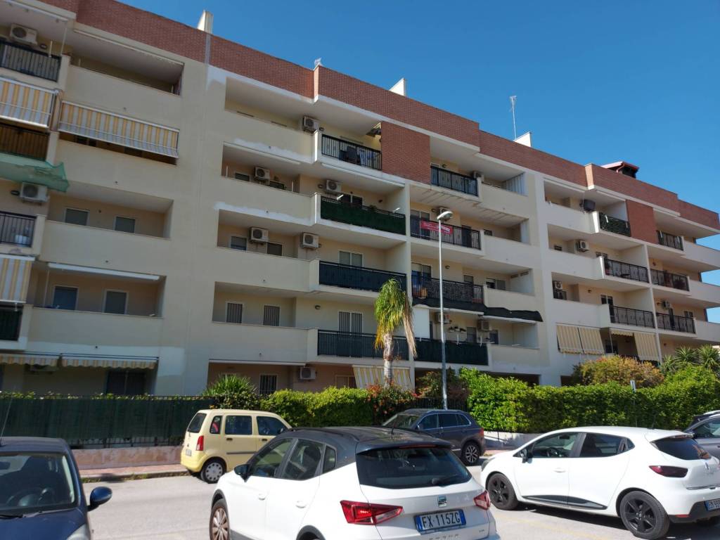Appartamento a Taranto in Via Attica, 30 - Foto 2