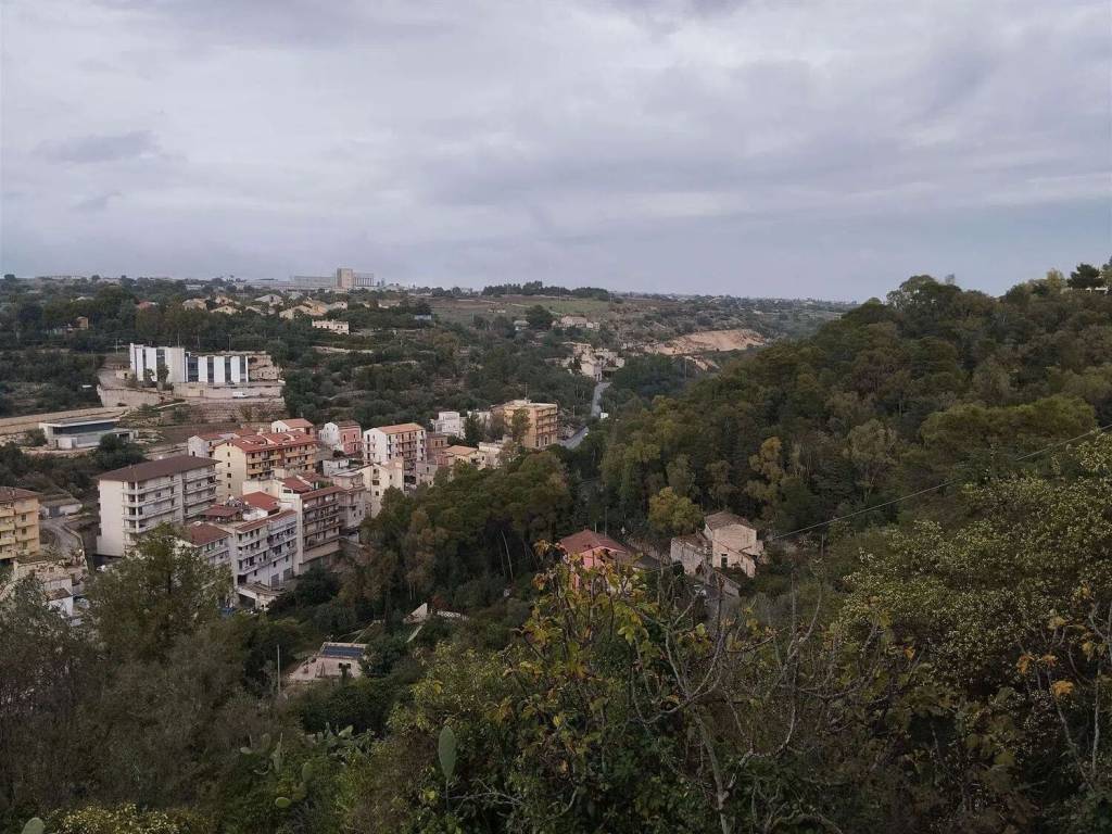 Villa a Modica in Via Cozzo Rotondo S.N.C. - Foto 4