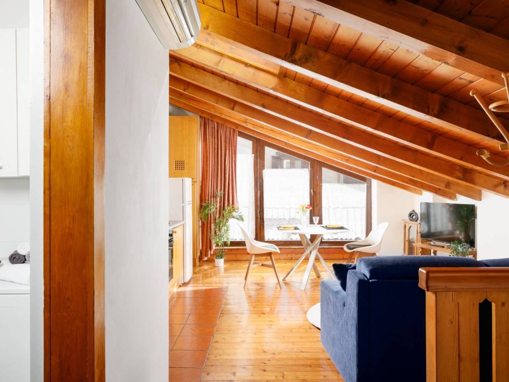 Attico / mansarda a Trento in Androna di Borgonuovo 1 - Foto 4