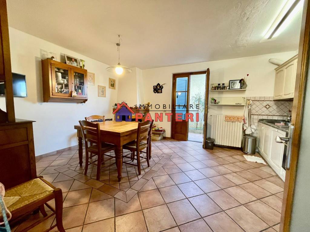Casa indipendente a Massa e cozzile in Via Vetriano, 28 - Foto 3
