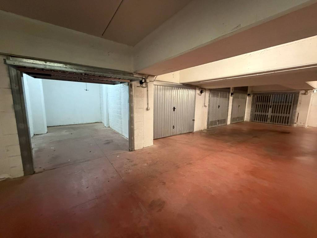 Box / garage a Civitavecchia in Via Achille Montanucci - Foto 3