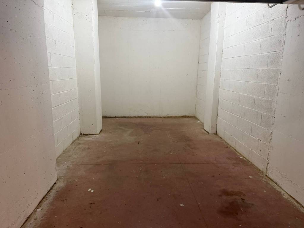Box / garage a Civitavecchia in Via Achille Montanucci - Foto 4