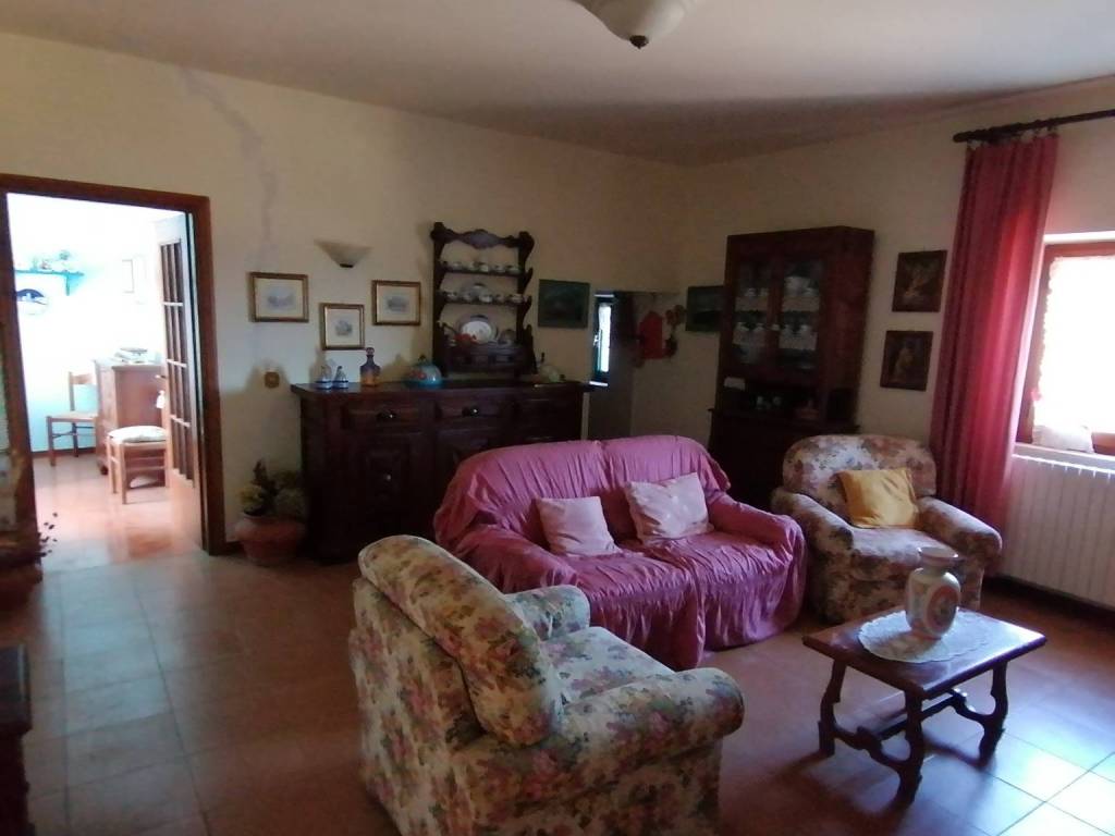 Appartamento a Sorano in Strada Provinciale Montevitozzo - Foto 4