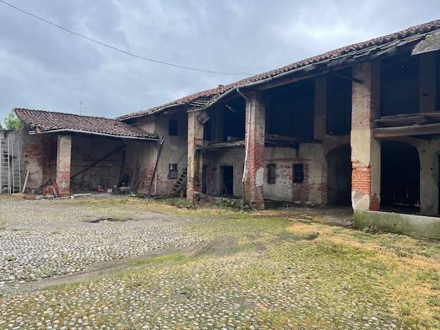 Rustico / casale a Bellinzago novarese in Via Liberio Miglio - Foto 5