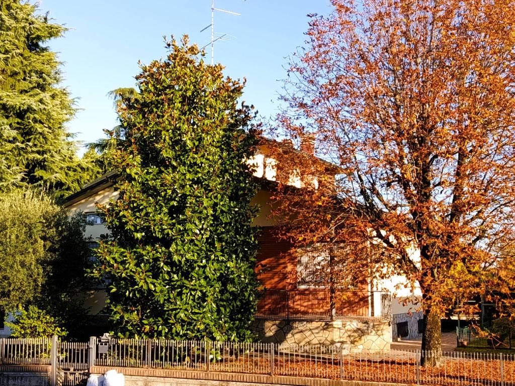 Villa a Bibbiano in Via Fratelli Cairoli, 4 - Foto 2