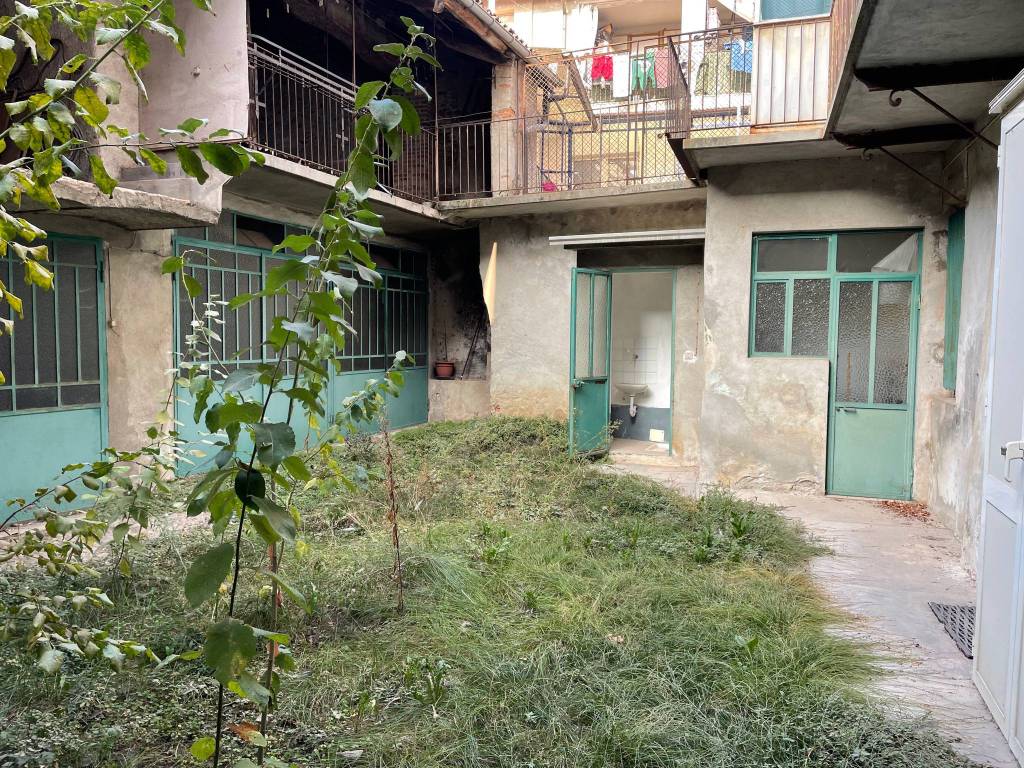 Palazzo / stabile a Carrù in Via Roma, 45 - Foto 4