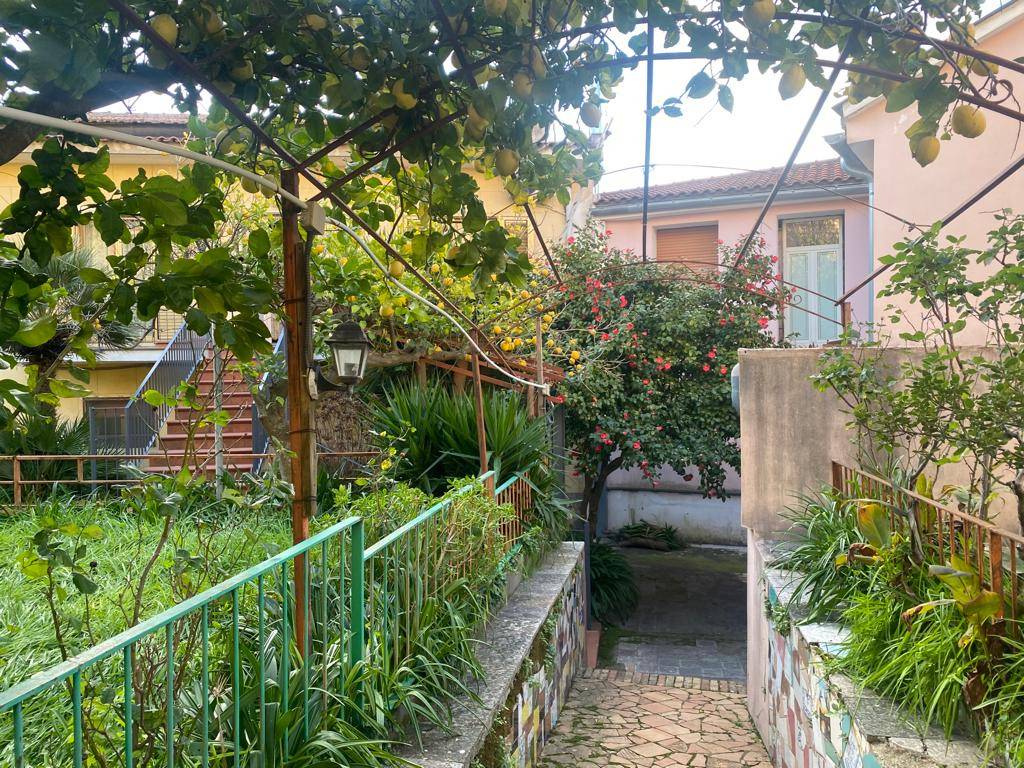 Appartamento a Cava de' tirreni in Via Vincenzo Forte - Foto 2