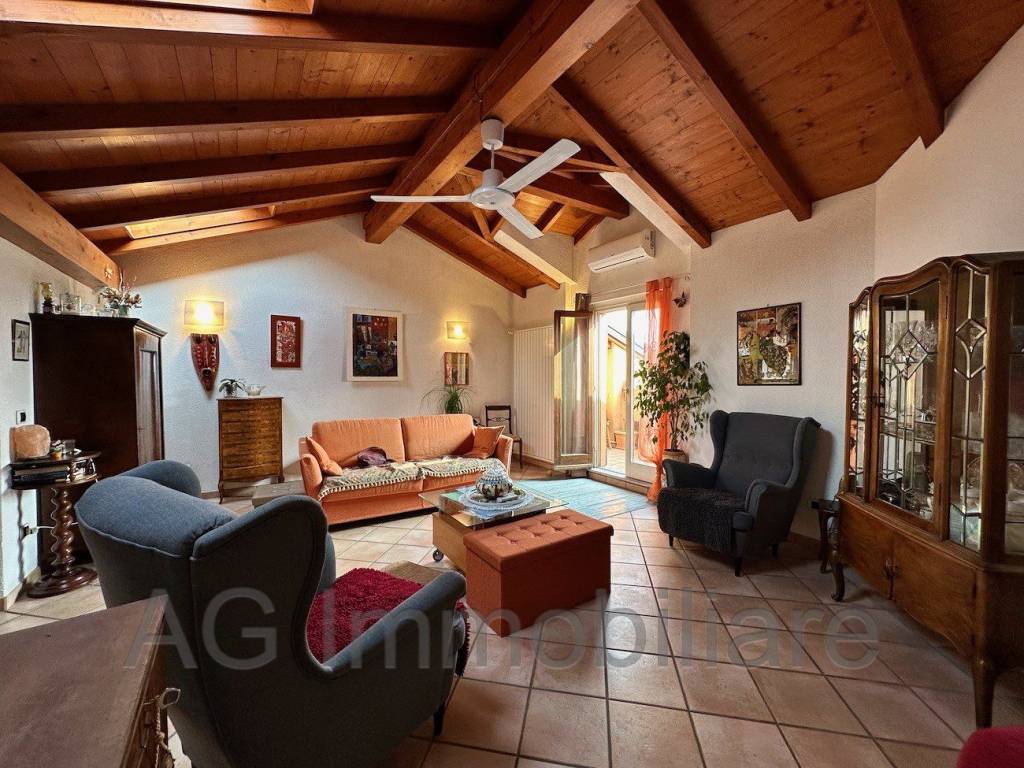 Attico / mansarda a Verbania in Via Fiume, 2 - Foto 2