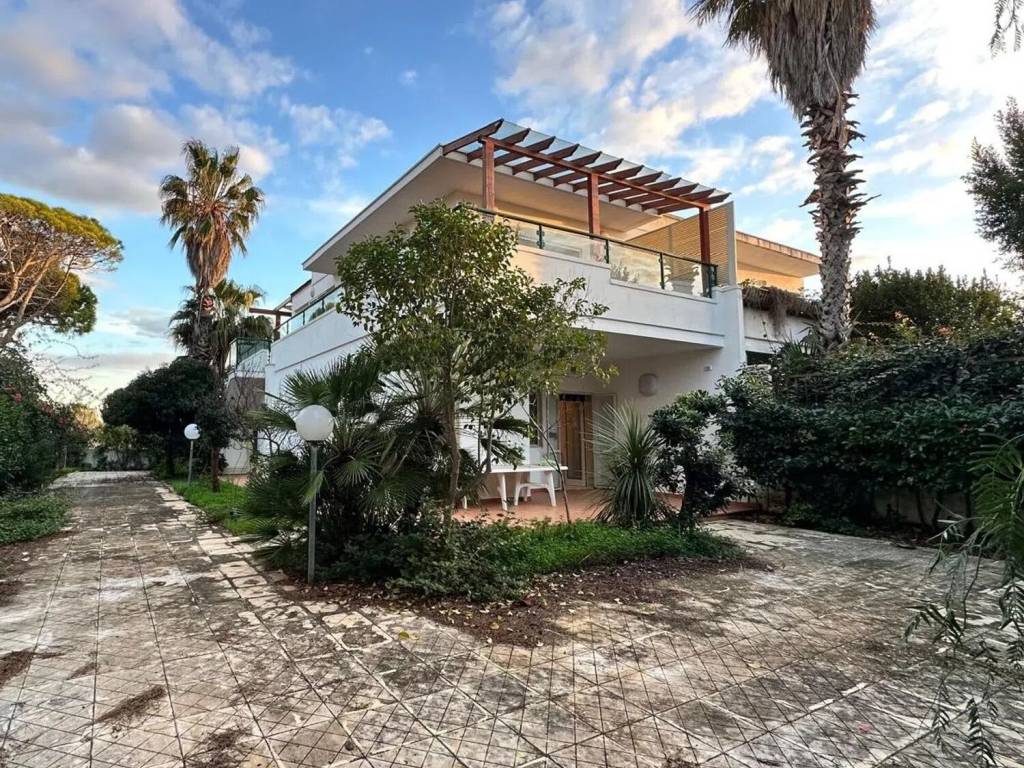 Villa a Carovigno in Via Lugano, 2 - Foto 3