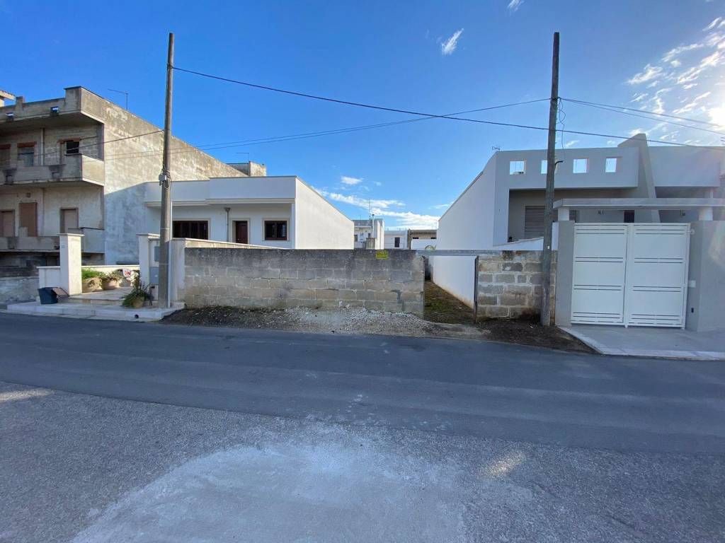 Terreno a Manduria in Via Leonida s.n.c - Foto 4