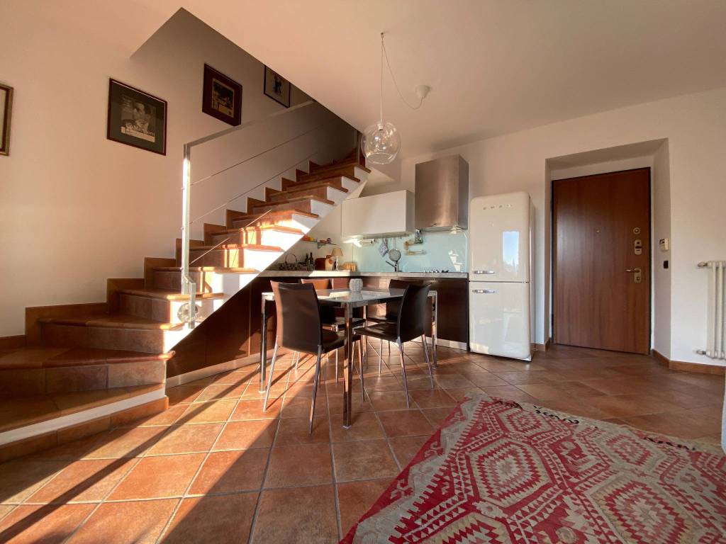 Appartamento a Erba in Contrada del Villincino - Foto 2