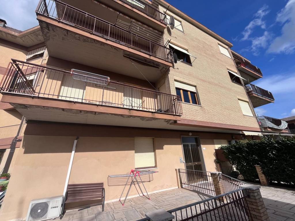 Appartamento a Pitigliano in Via Antonio Gramsci, 126 - Foto 2