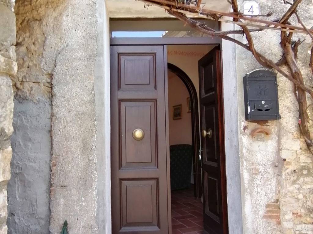 Appartamento a Semproniano in Via Costarella, 11 - Foto 2