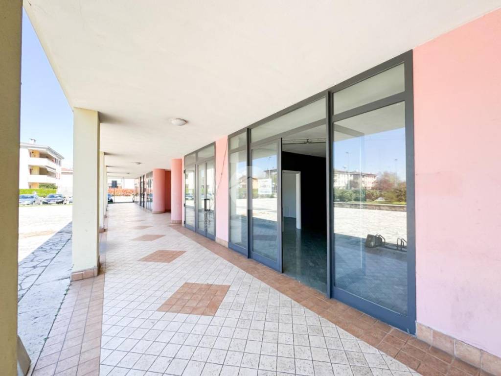 Immobile a Castiglione delle stiviere in Piazzale Artisti Castiglionesi, 2 - Foto 3
